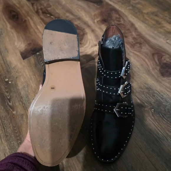 GIANNI BINI sz 9 BLACK LEATHER STUDDED ANKLE BOOTS - Picture 6 of 6